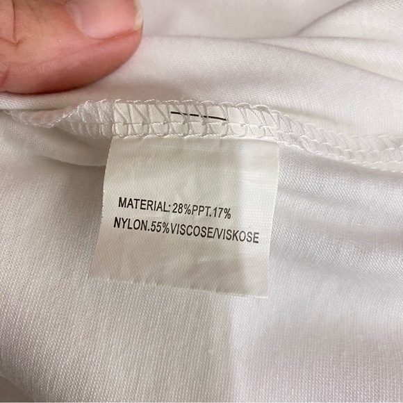 Hount Women’s White Pocket Tunic Tank - Picture 6 of 6